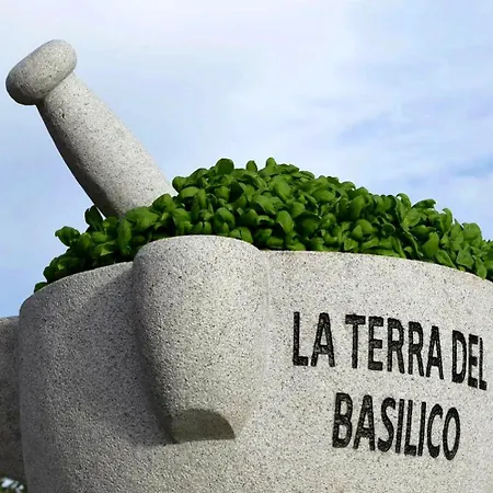 La Casa Del Pesto - *
